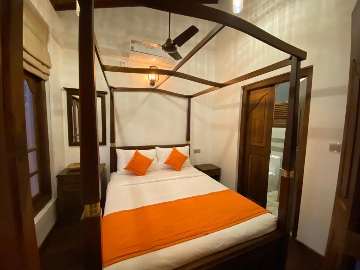 Bed and Breakfast The Dutch Boutique Ґалле Екстер'єр фото